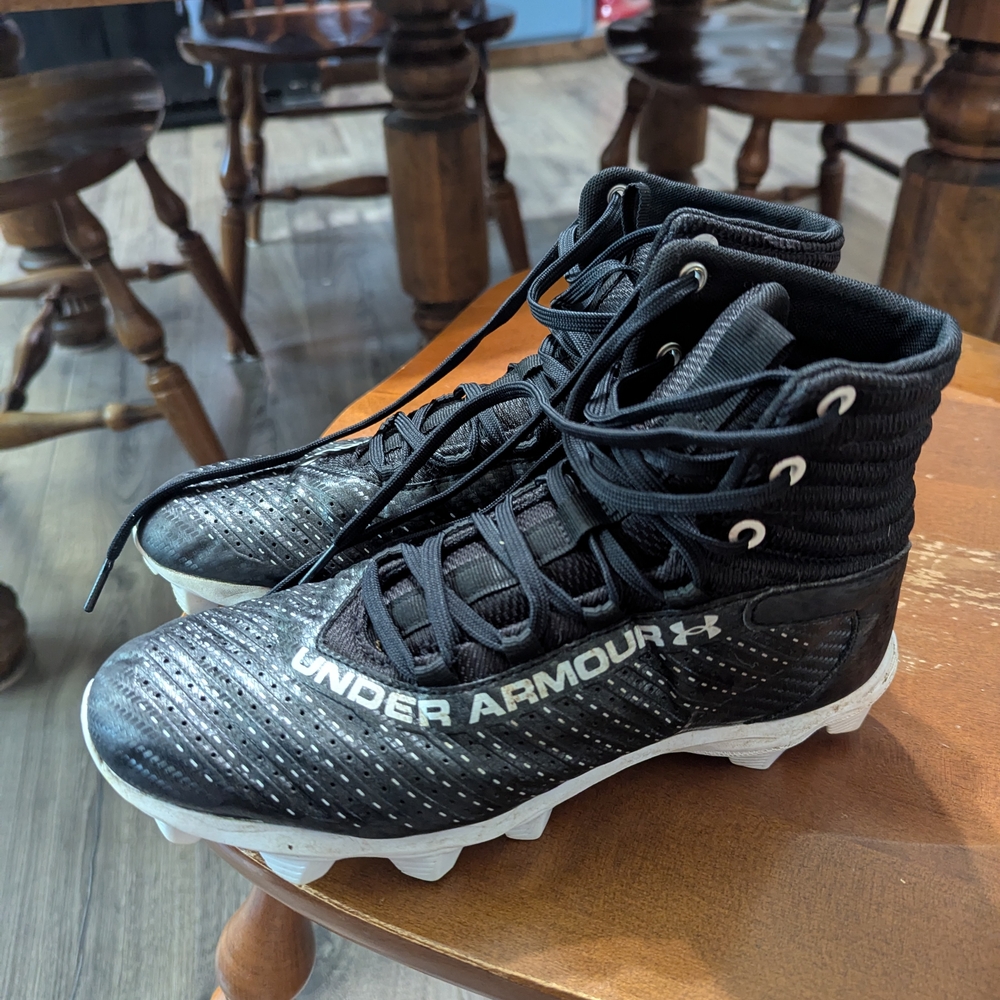 Under Armour Kids Black and White Sneakers